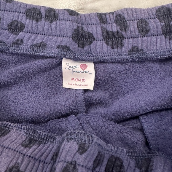 Comfy Leopard Print Sweatpants - Picture 3 of 3